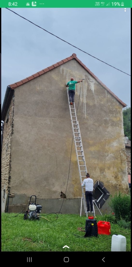 Façade et Toiture Rénovées